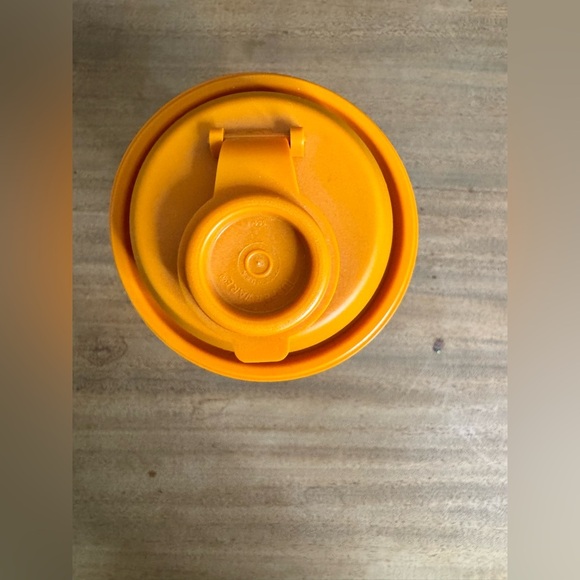 Vintage 80sTupperware Quick Shake Gravy Shaker 3 Piece Cocktail Drinks Dressings - Picture 4 of 5